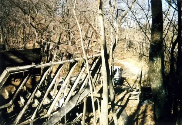 Photos of the Dismantling of the Building in 2001, photo 5 of 9