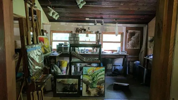 Studio, photo 3 of 12
