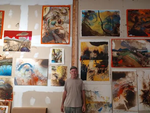 Studio, photo 12 of 12